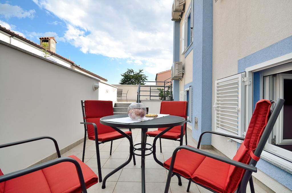 Apartments Nautilus Pula Exterior photo